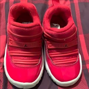 Unisex Jordan’s 6c US